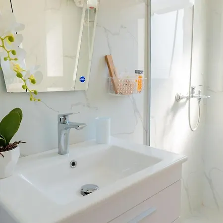 Lady 40 Sea View With Terrace, , By Alba Experience * Vlorë